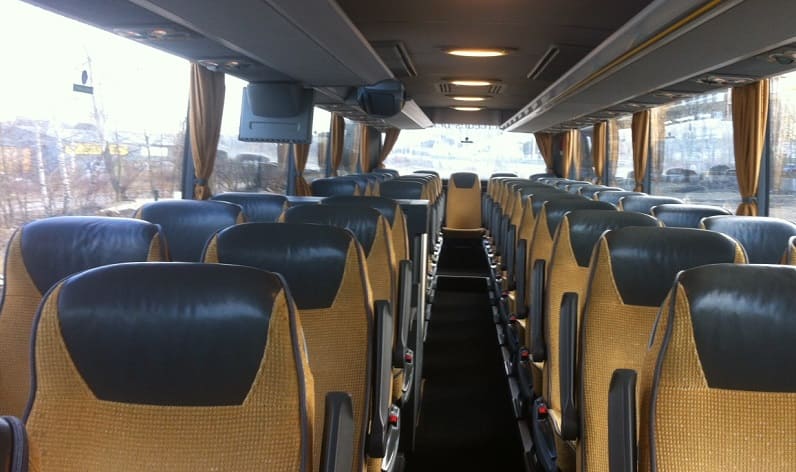 Malta: Coaches company in Malta region in Malta region and Ħamrun